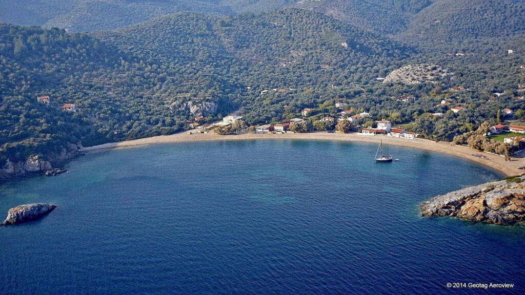 Studios Elena Lesvos – Beachfront Accommodation in Tarti, Greece